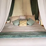 Ocean Cosy Bordeaux Saint Emilion Bed & Breakfast 4*