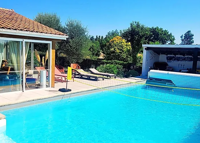 Ocean Cosy Bordeaux Saint Emilion Bed and Breakfast 4*