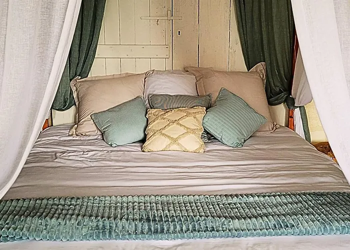 Ocean Cosy Bordeaux Saint Emilion Bed and Breakfast 4*